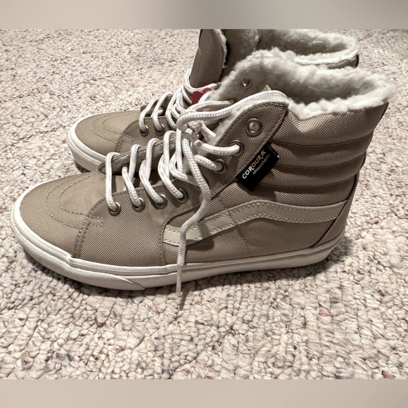 Vans unisex High-Top Sneakers canvas with grey & white laces , NWT - Picture 2 of 6